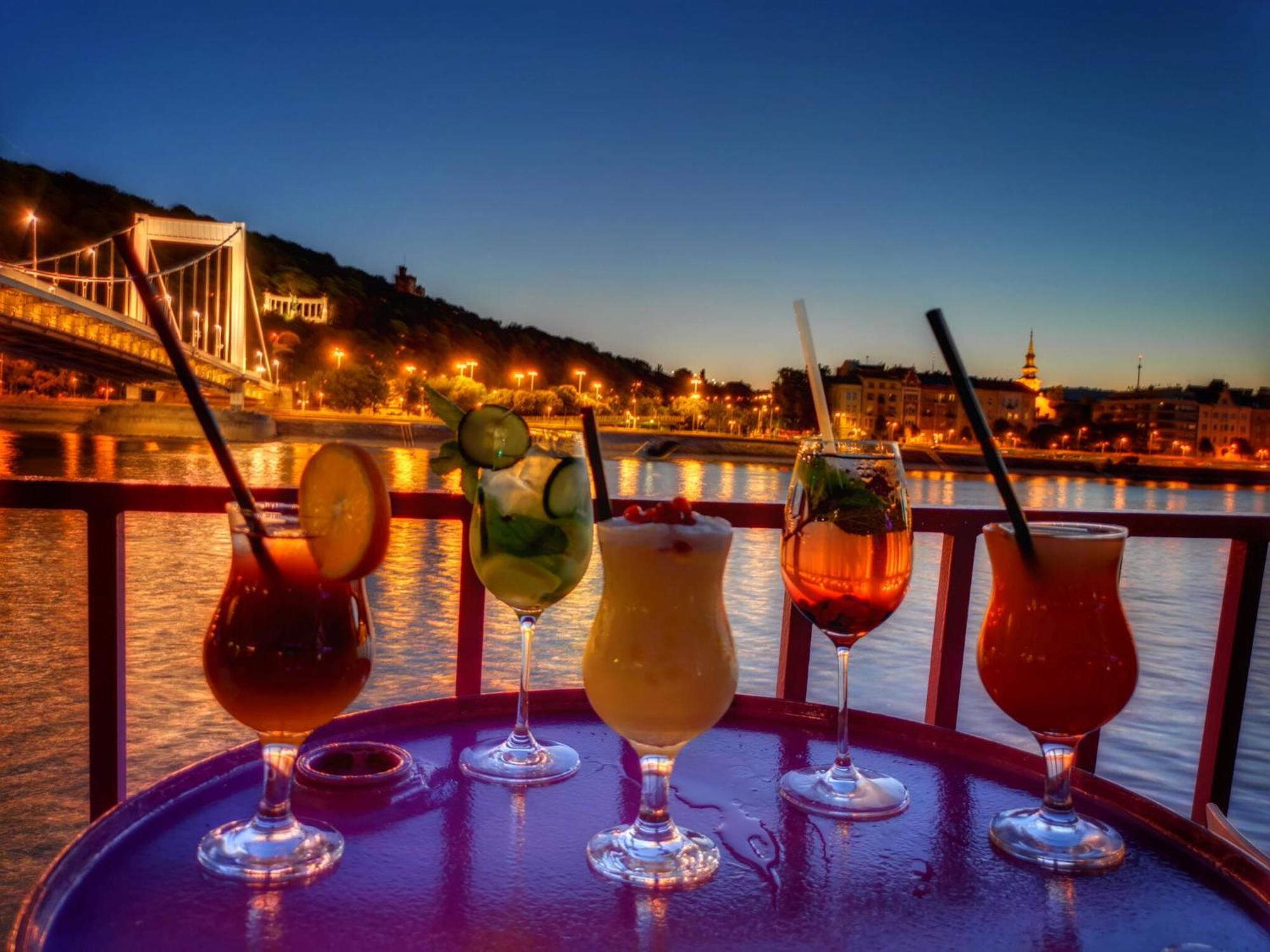 Chain Bridge Apartment Budapest Luaran gambar
