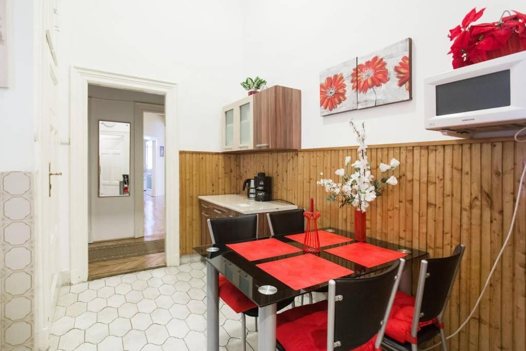 Chain Bridge Apartment Budapest Luaran gambar