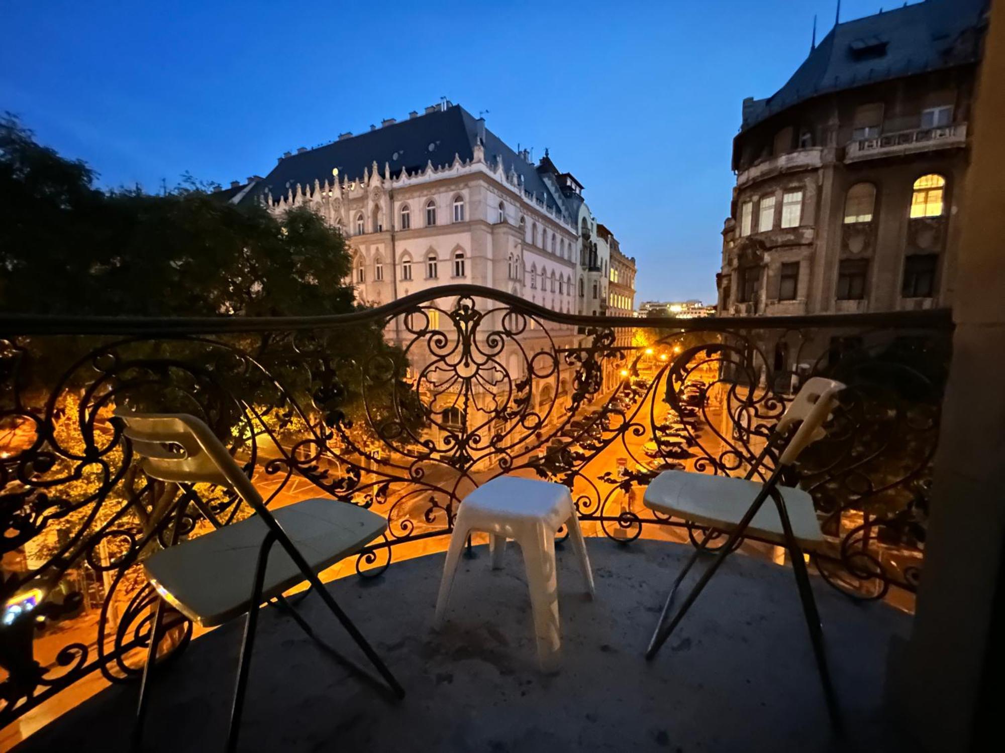Chain Bridge Apartment Budapest Luaran gambar